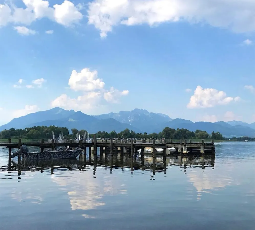Apartment Chiemsee-Edelweiß Ferienwohnung Prien
