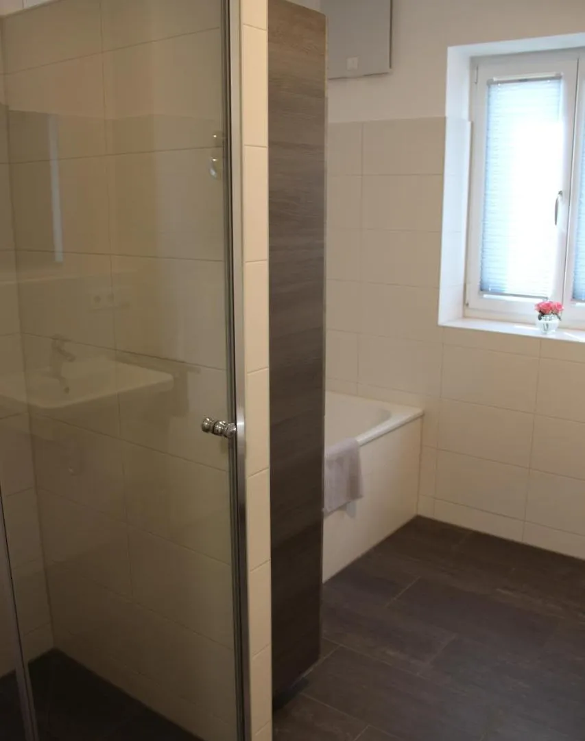 Apartment Chiemsee-Edelweiß Ferienwohnung Prien